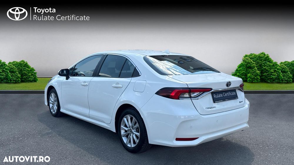 Toyota Corolla 1.8 HSD Business - 6