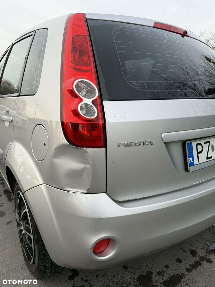 Ford Fiesta 1.4 Ambiente - 6