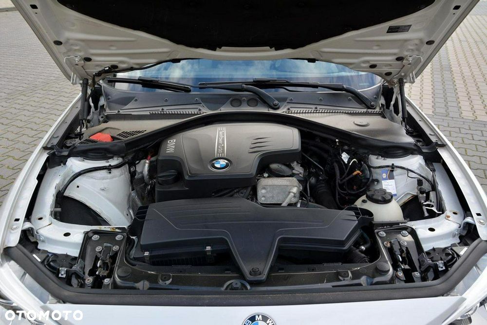 BMW Seria 1 125i Sport-Aut Urban Line - 32