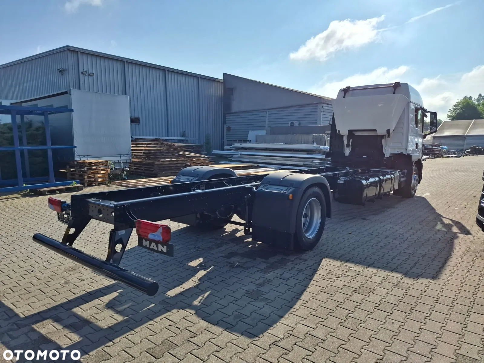 MAN MAN TGM 18.250 4x2 BL CH - 4