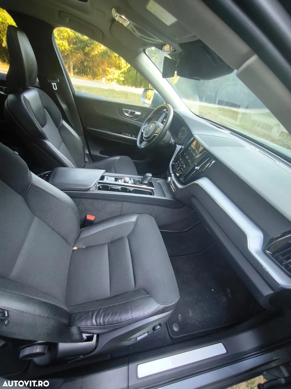 Volvo XC 60 B4 D AWD Geartronic Momentum - 38
