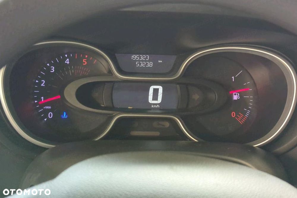 Renault Trafic L2H1 2.0 120 KM - 11