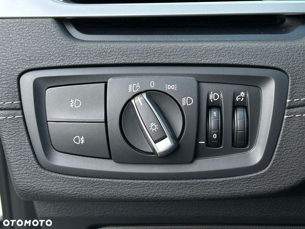 BMW X1 sDrive20i xLine - 20