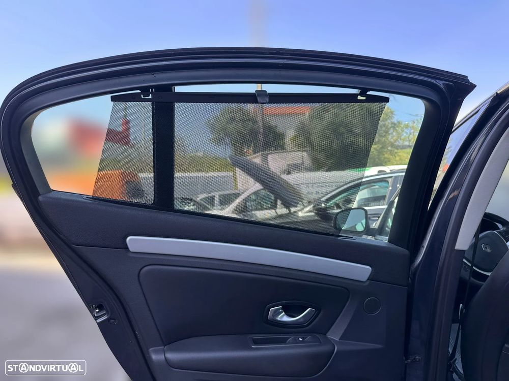 RENAULT Laguna III Hatchback (BT) 1.5 dCi Diesel 110 cv / 81 kW para peças - 10