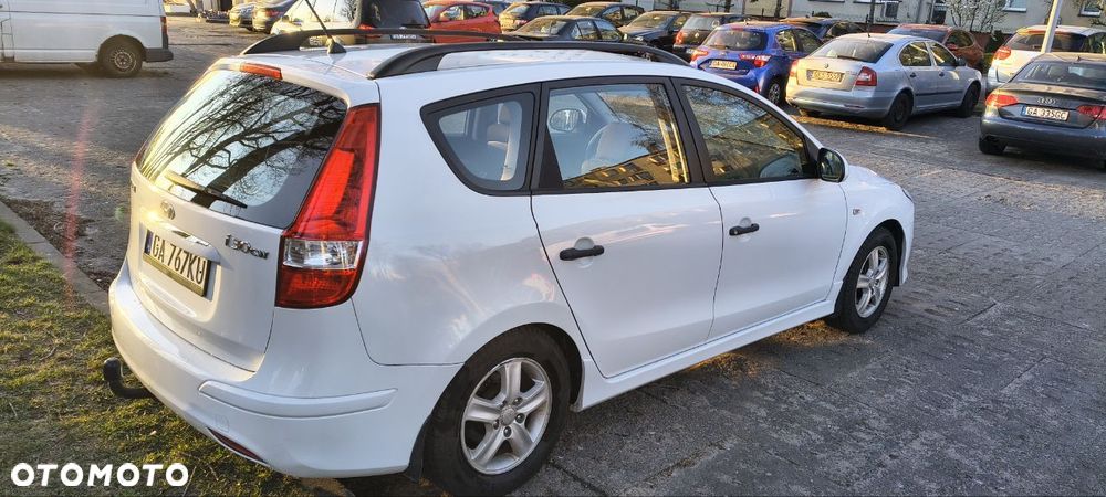 Hyundai i30 i30cw 1.6 Edition Plus - 6