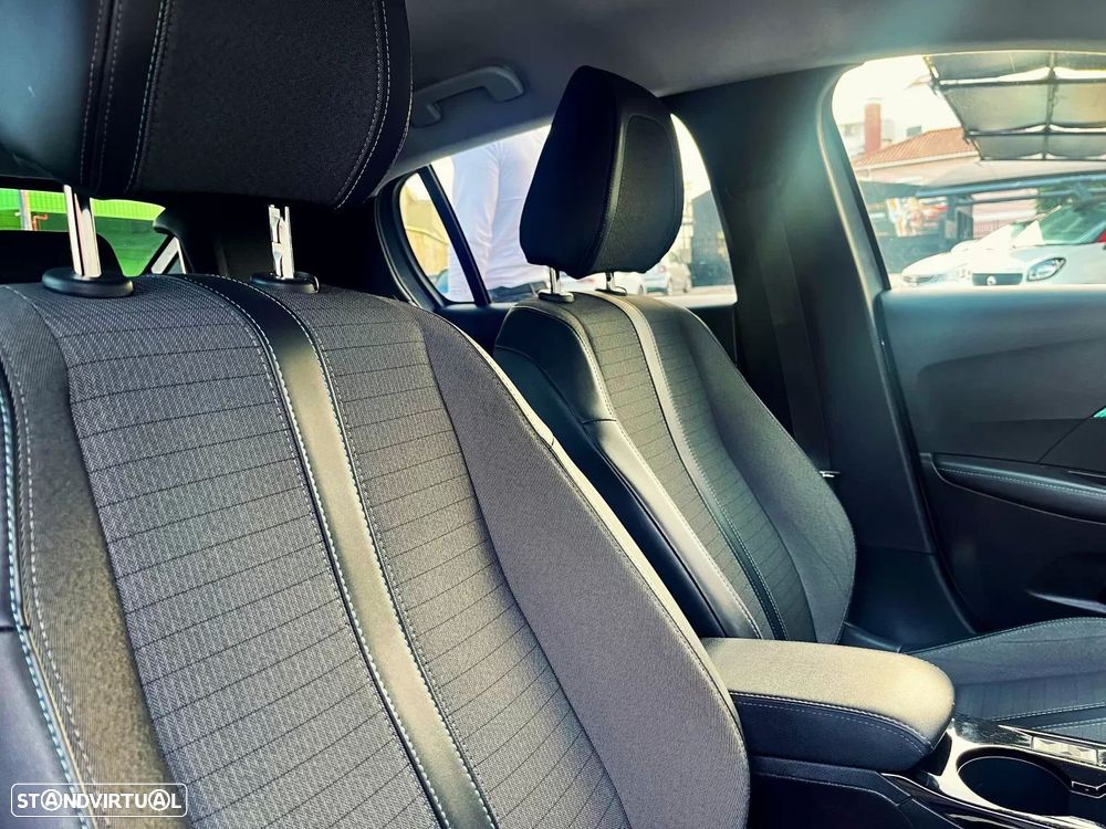 Peugeot 208 1.2 PureTech Active Pack - 12