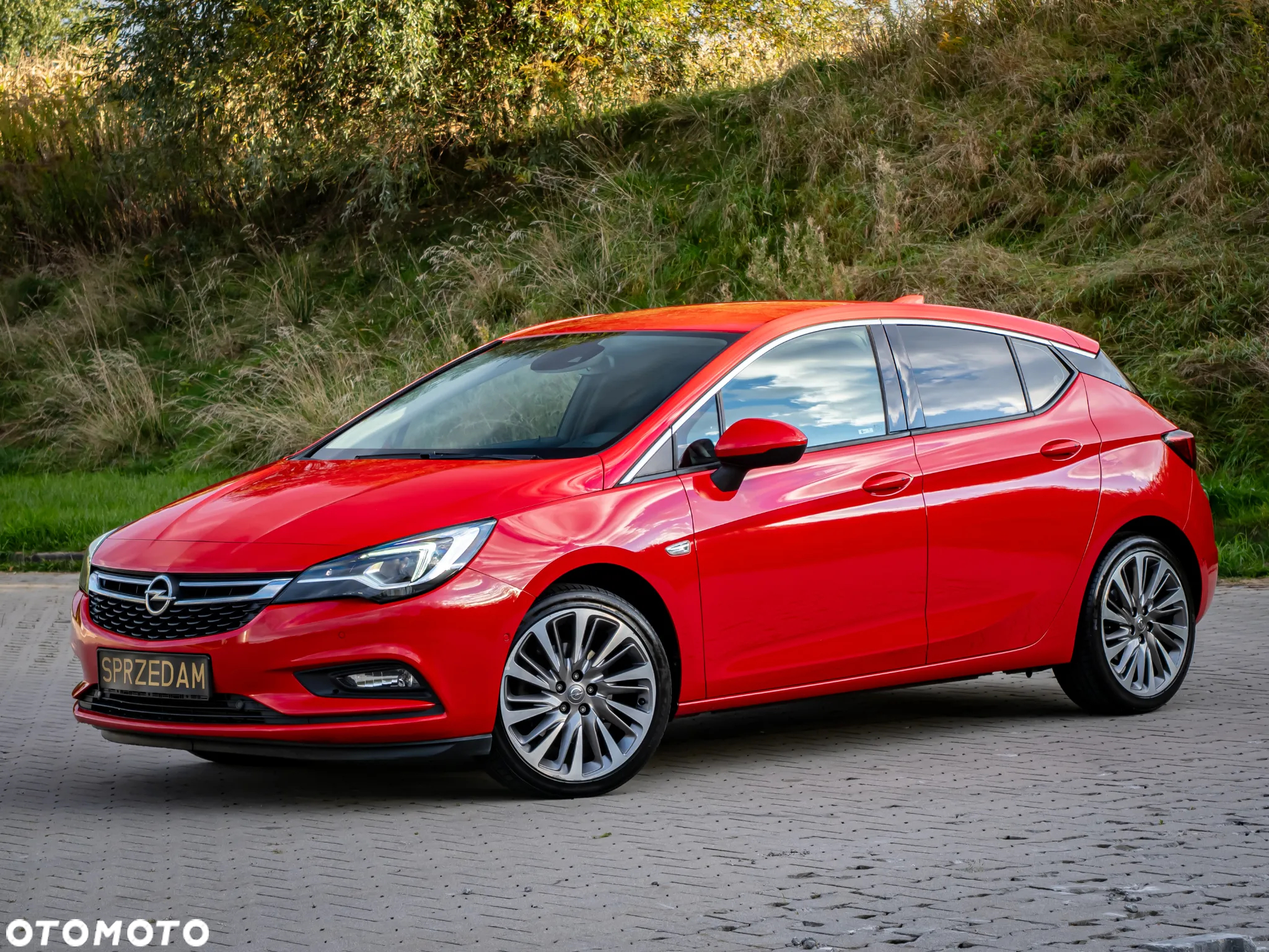 Opel Astra IV 1.6 CDTI Essentia - 11
