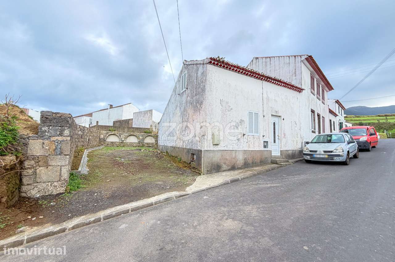 Moradia com Projeto Aprovado para 2 Apartamentos na Algarvia - Grande imagem: 2/19
