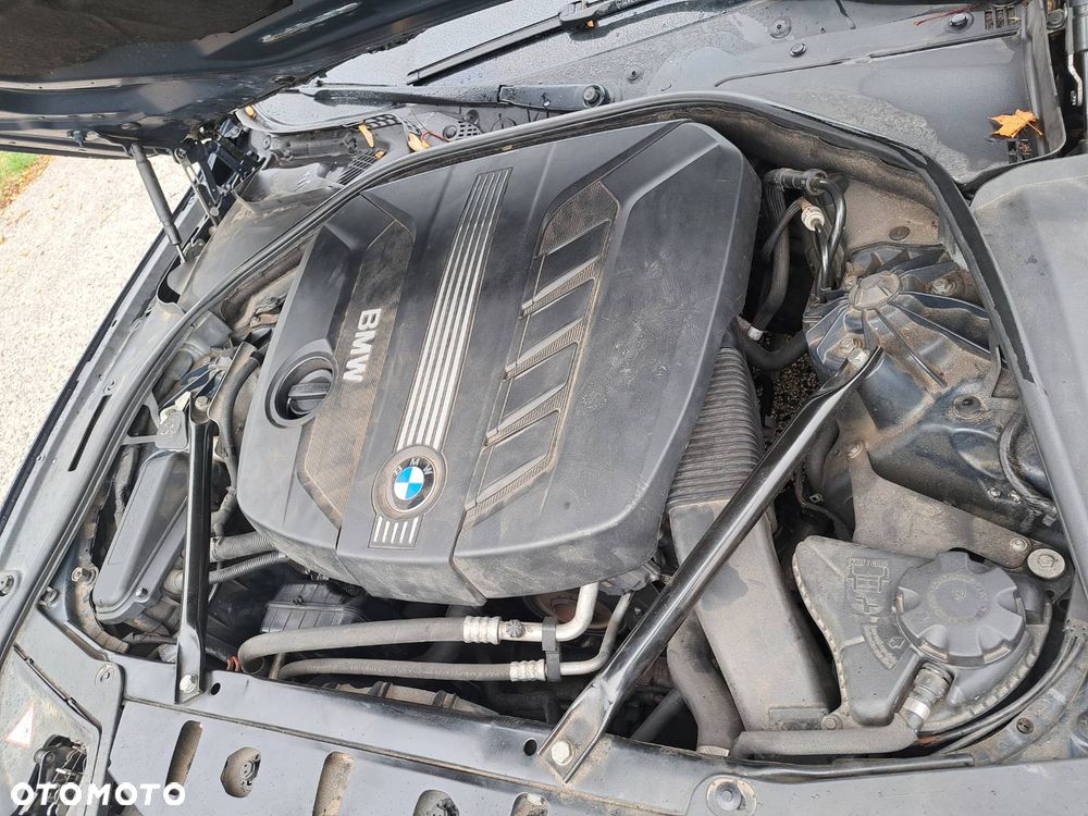 BMW Seria 5 520d Luxury Line - 9