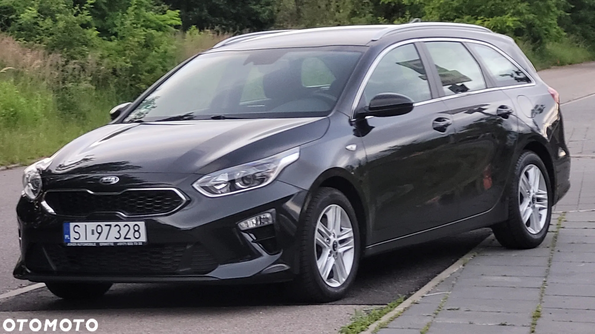 Kia Ceed - 9