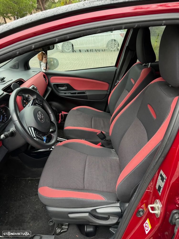 Toyota Yaris 1.5 HSD Square Collec.Red - 5