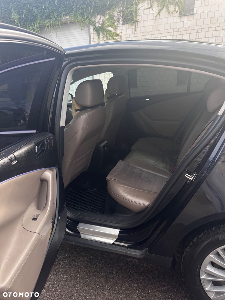 Volkswagen Passat 2.0 TDI DPF Comfortline - 10