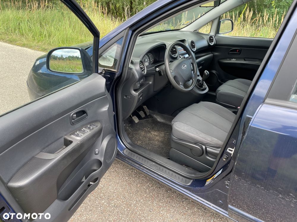 Kia Carens 2.0 CVVT EX - 13