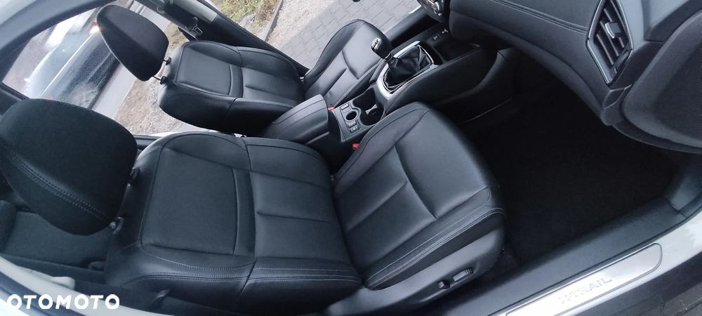 Nissan X-Trail 1.6 DIG-T Tekna - 32