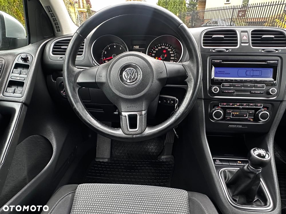 Volkswagen Golf 1.6 Comfortline - 32
