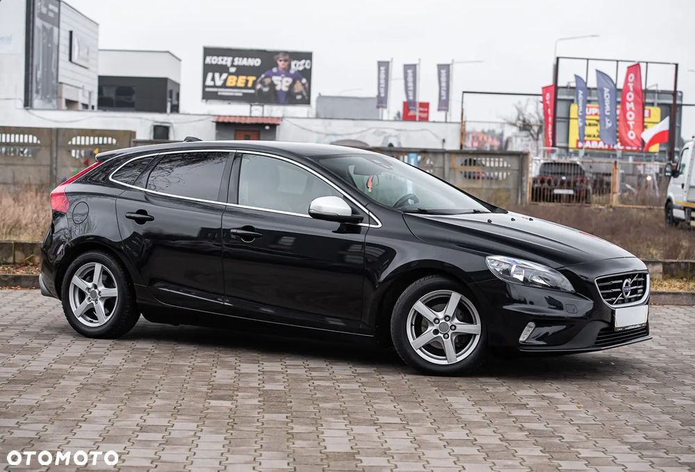 Volvo V40 D2 R Design - 3