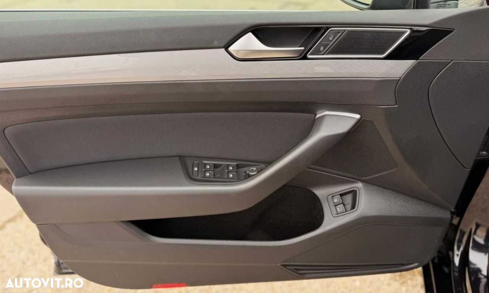 Volkswagen Passat - 15