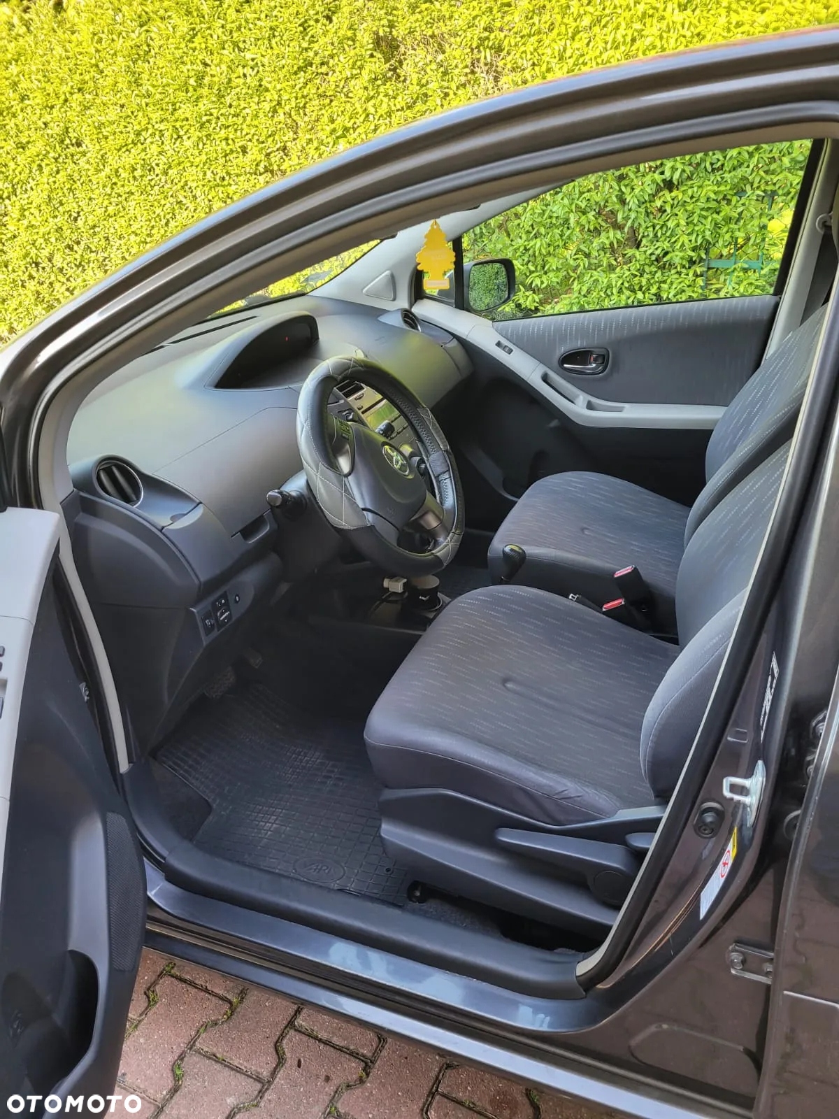 Toyota Yaris 1.33 Sol MM - 11