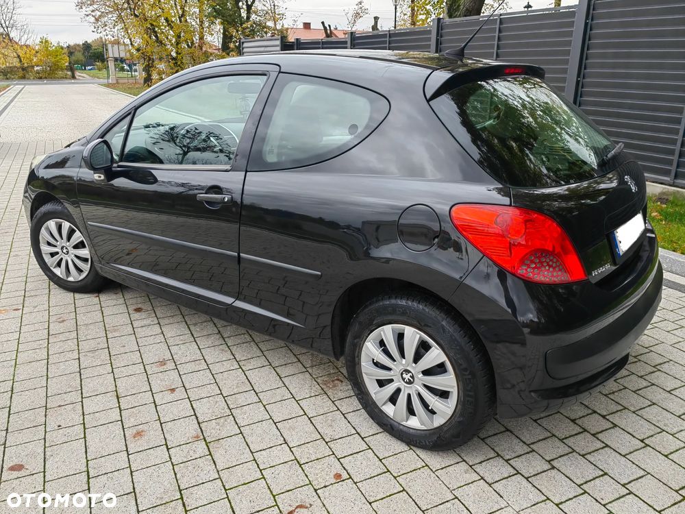Peugeot 207 - 3
