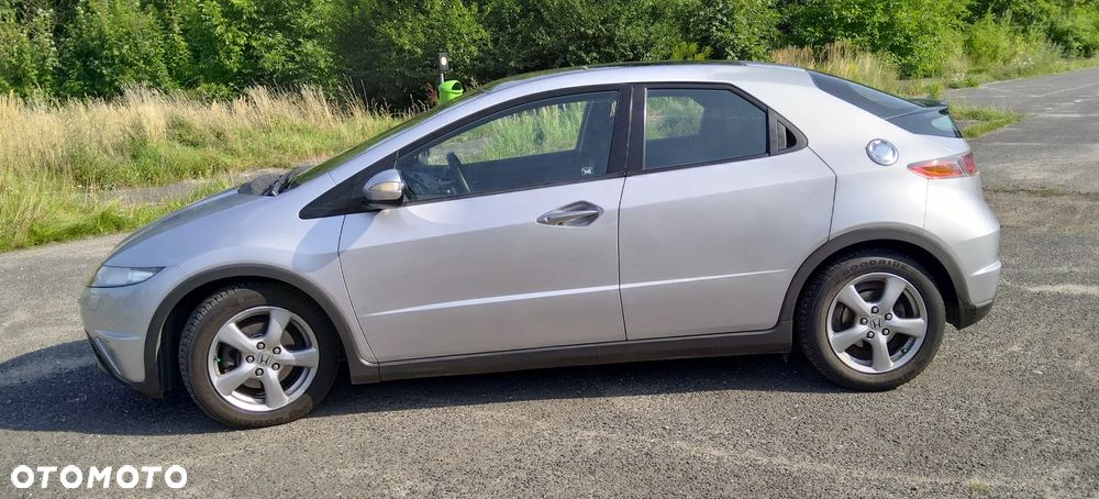Honda Civic 1.8 Executive - 18