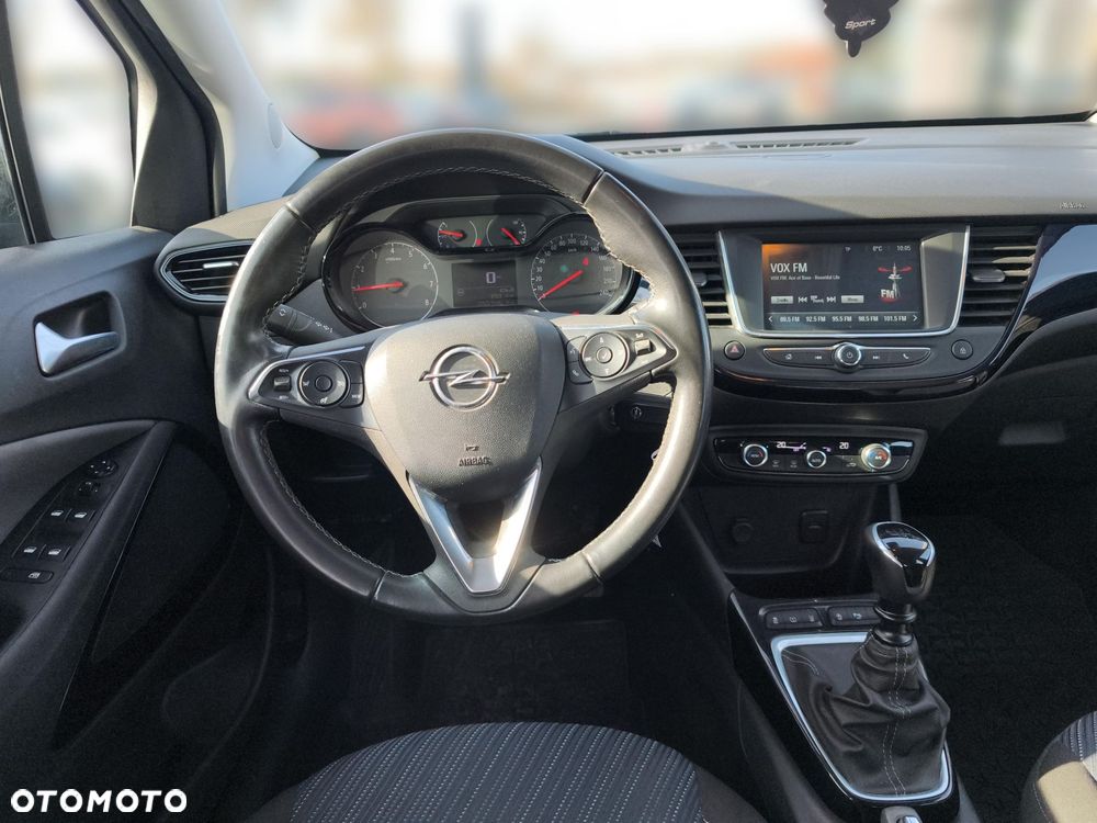Opel Crossland - 13