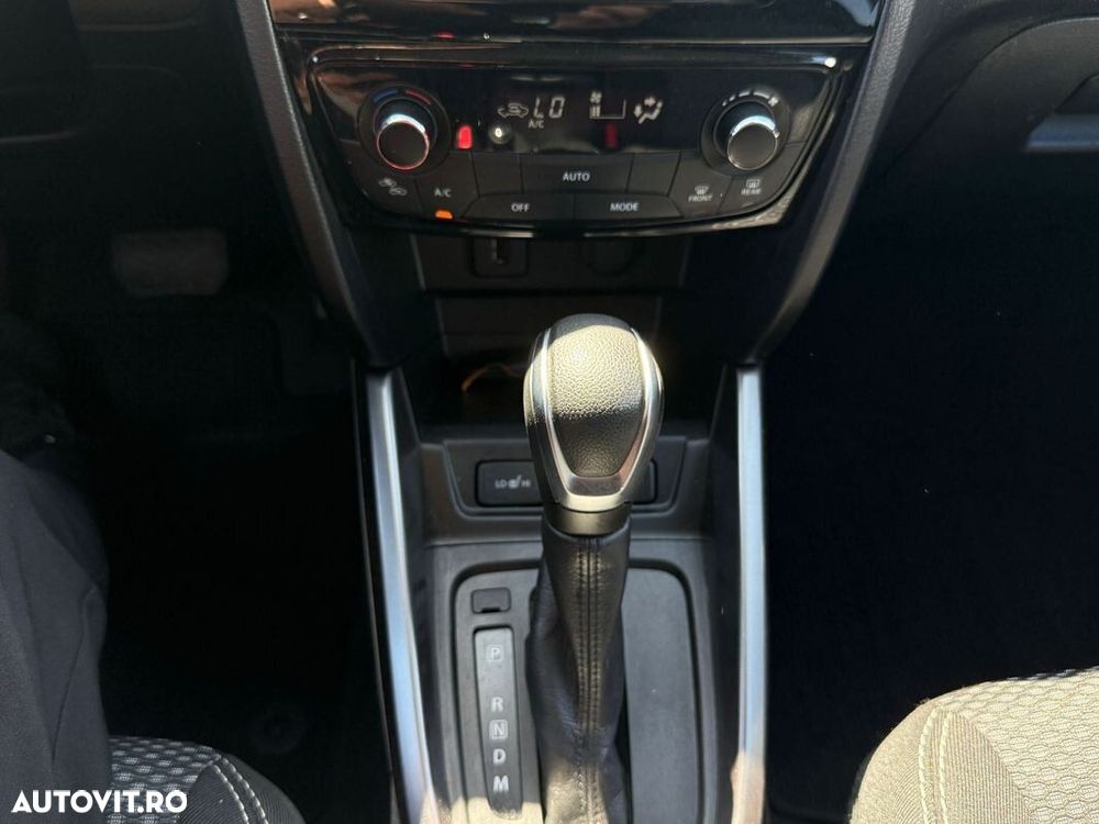 Suzuki Vitara 1.5 HEV Passion - 24