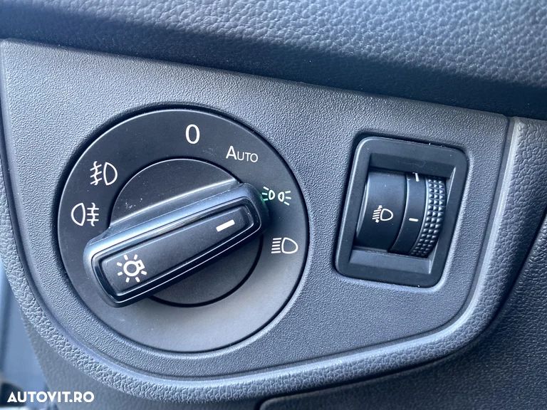 Volkswagen Polo 1.0 TSI DSG Life - 31