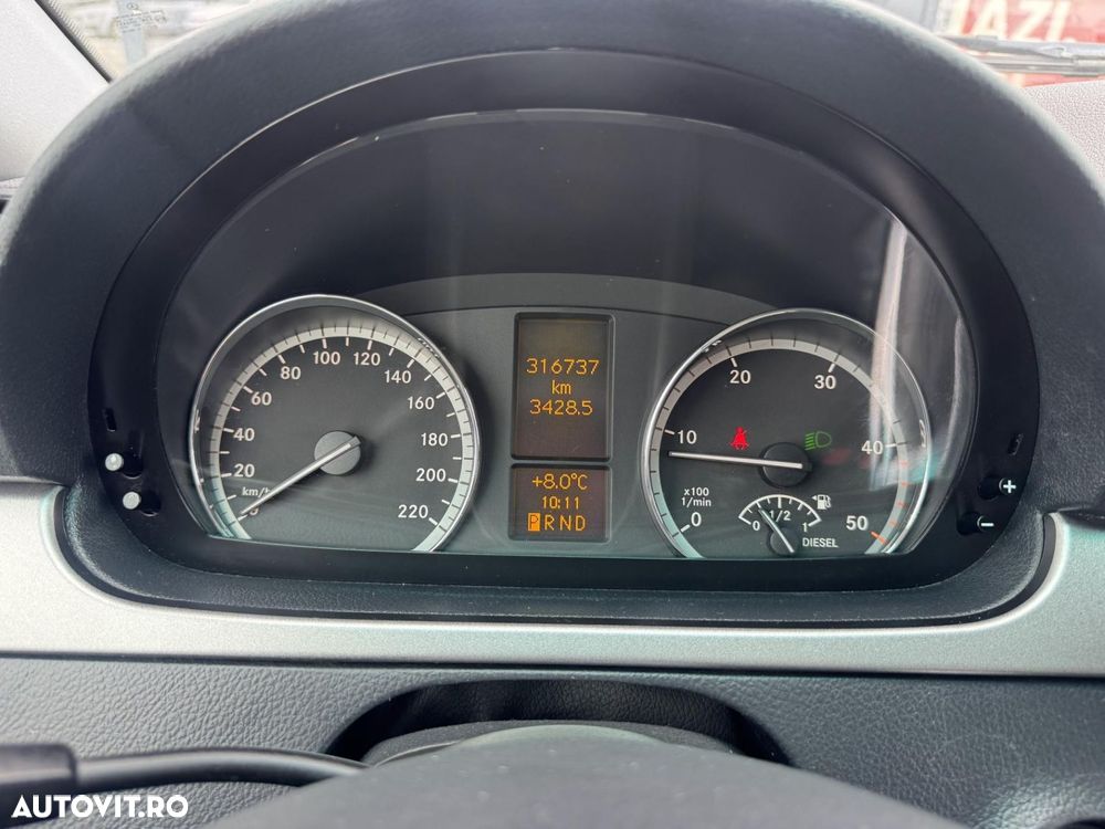 Mercedes-Benz Viano - 13