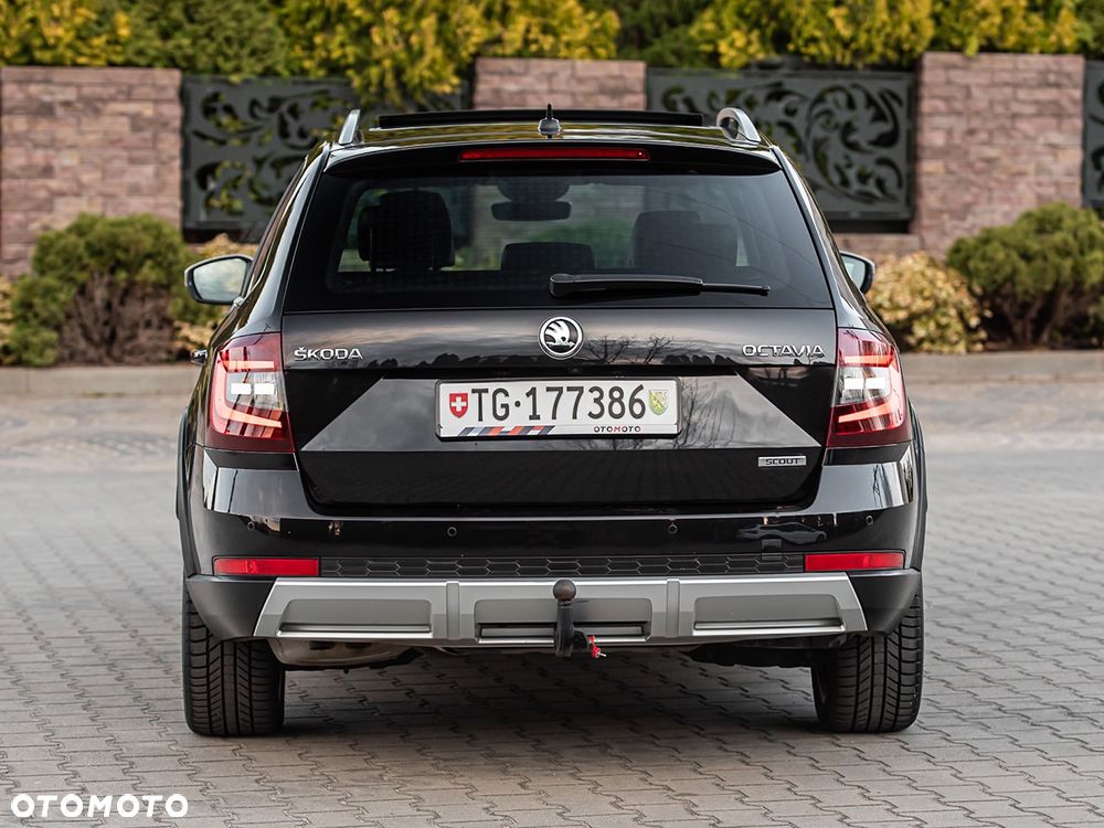 Skoda Octavia 2.0 TDI 4x4 DSG Scout - 11