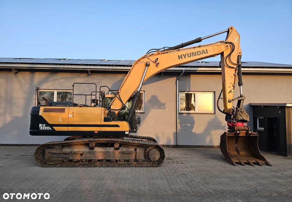 Hyundai HX300 L - 2