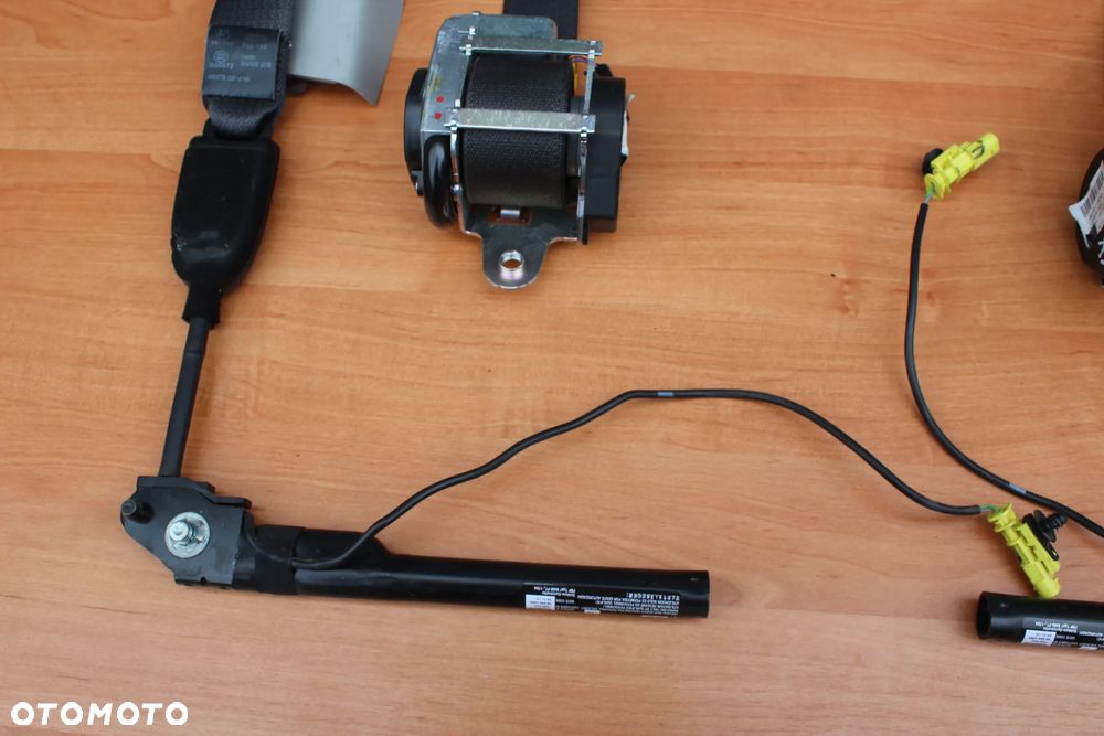 NAPINACZE PASÓW PASY BEZPIECZEŃSTWA OPEL ZAFIRA C - 5