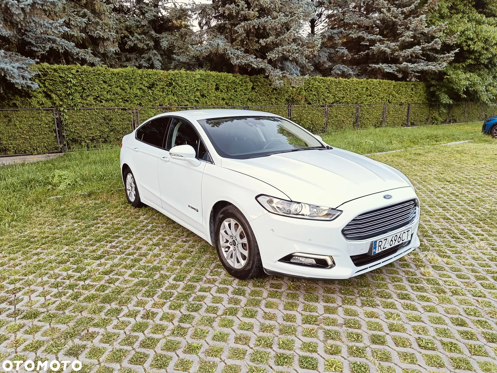 Ford Mondeo 2.0 Hybrid Titanium - 9