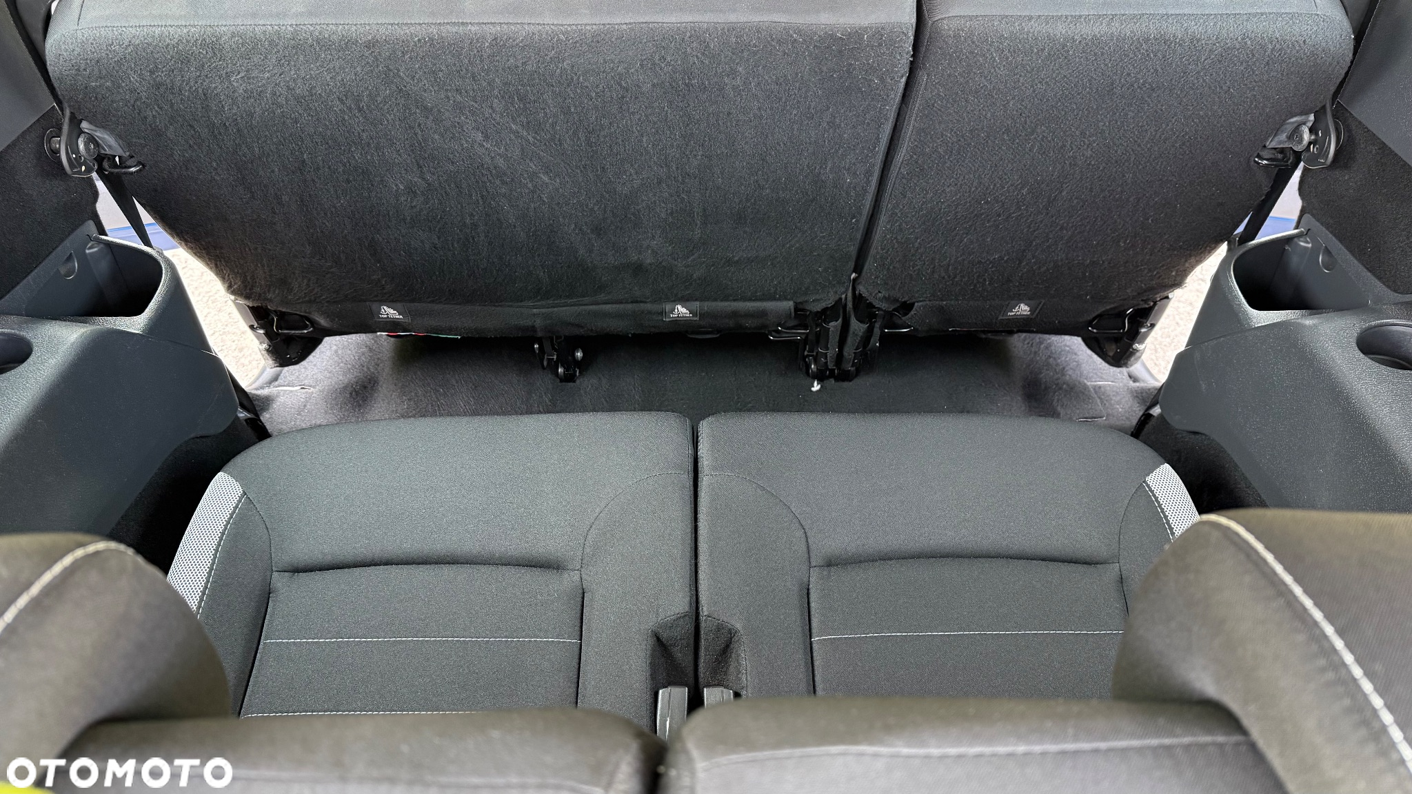 Dacia Lodgy 1.6 SCe Access S&S - 36