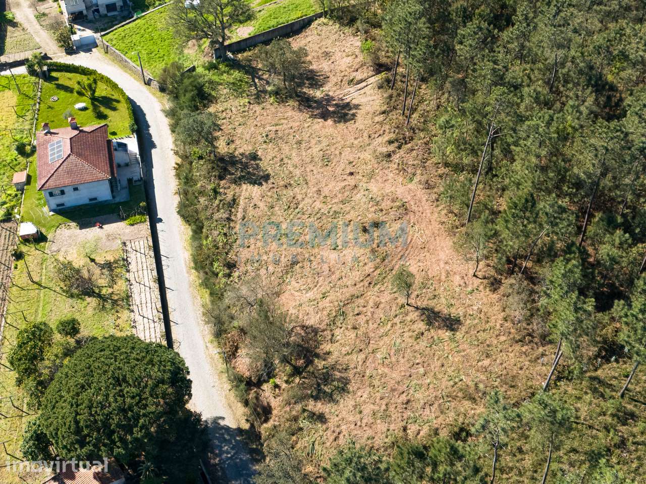 Lote com Projeto Aprovado em Creixomil - Grande imagem: 4/8
