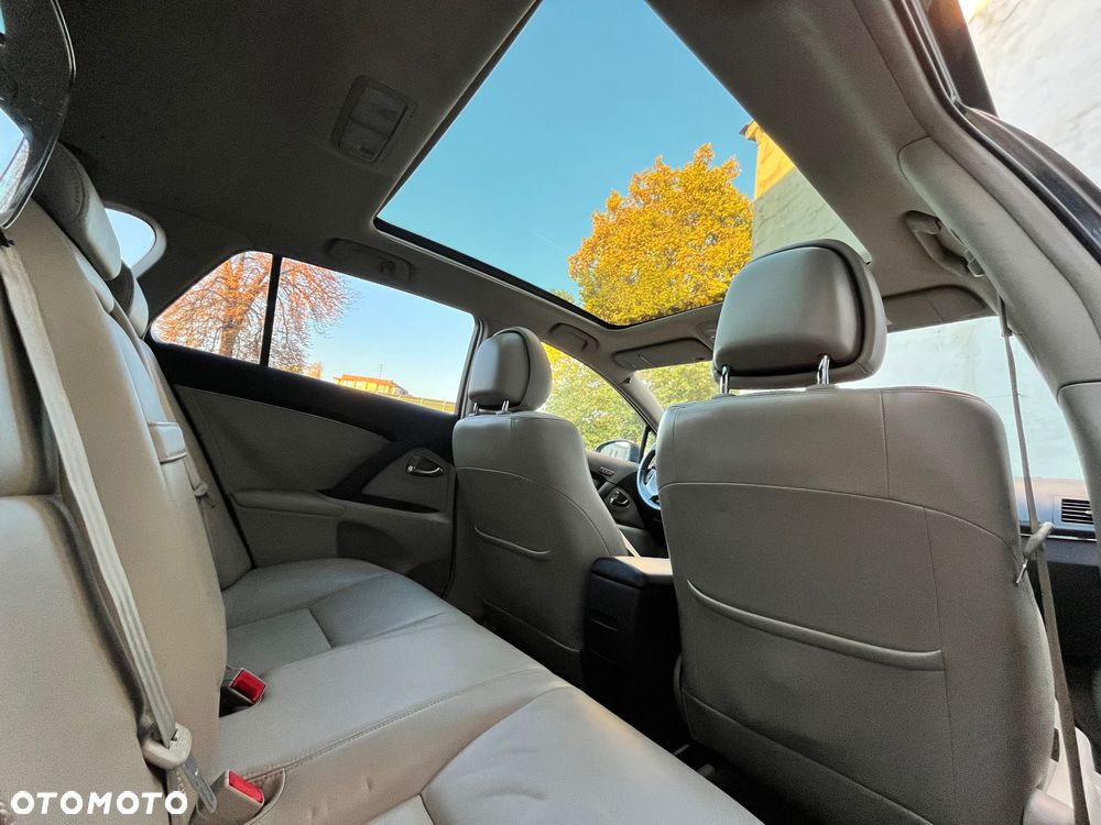 Toyota Avensis - 3
