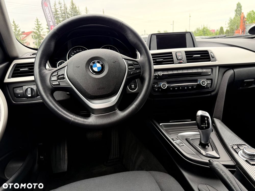 BMW Seria 3 - 17