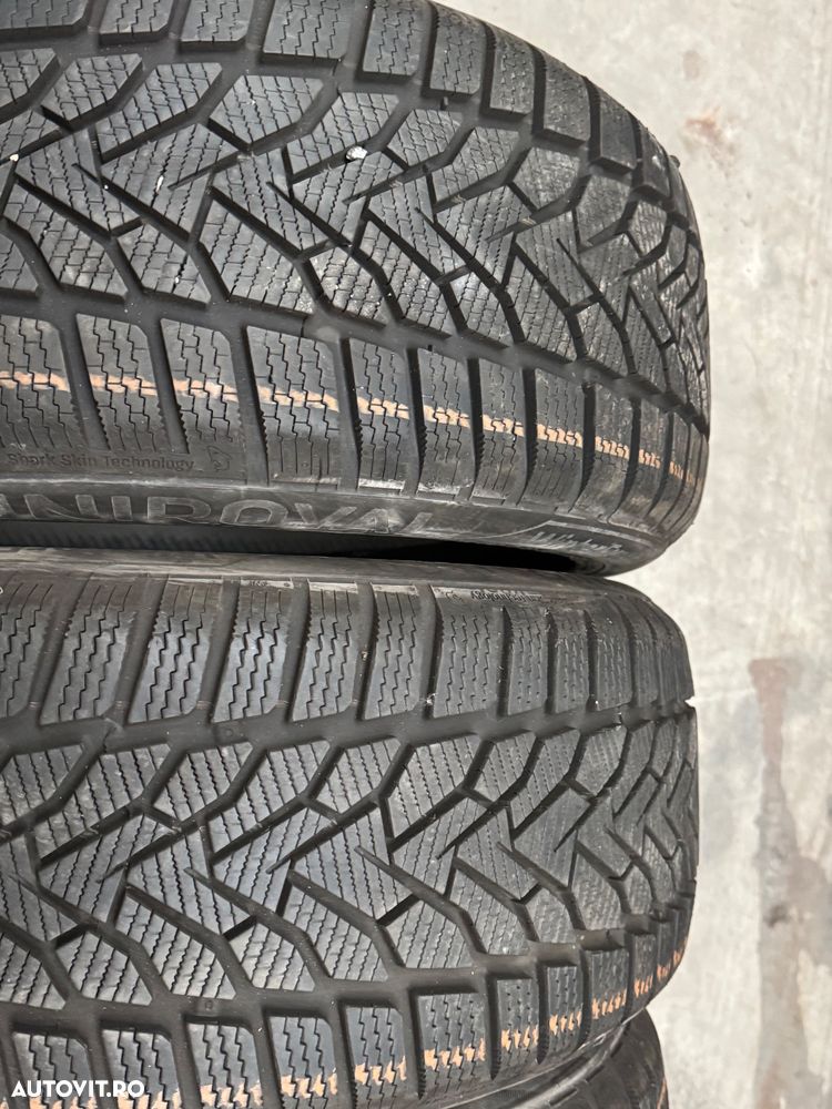 Vând 4 anvelope 215/50/18 Uniroyal de iarnă ca noi - 2