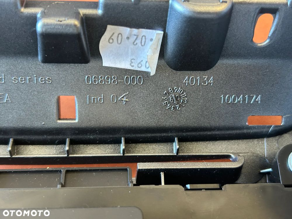 PANEL RADIA FORD FIESTA MK7 8A6T18K811AD - 9