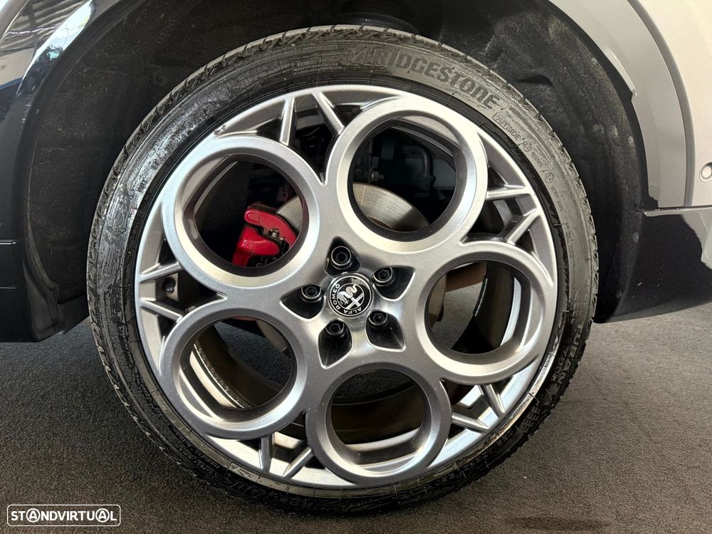 Alfa Romeo Tonale 1.3 Plug-In Hybrid Edizione Speciale e-AWD - 7