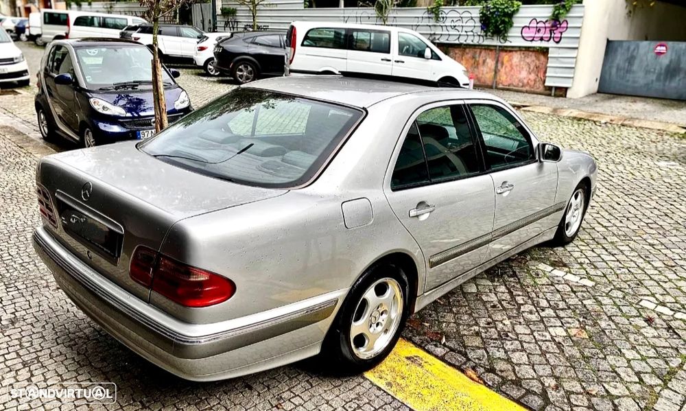 Mercedes-Benz E 220 - 5