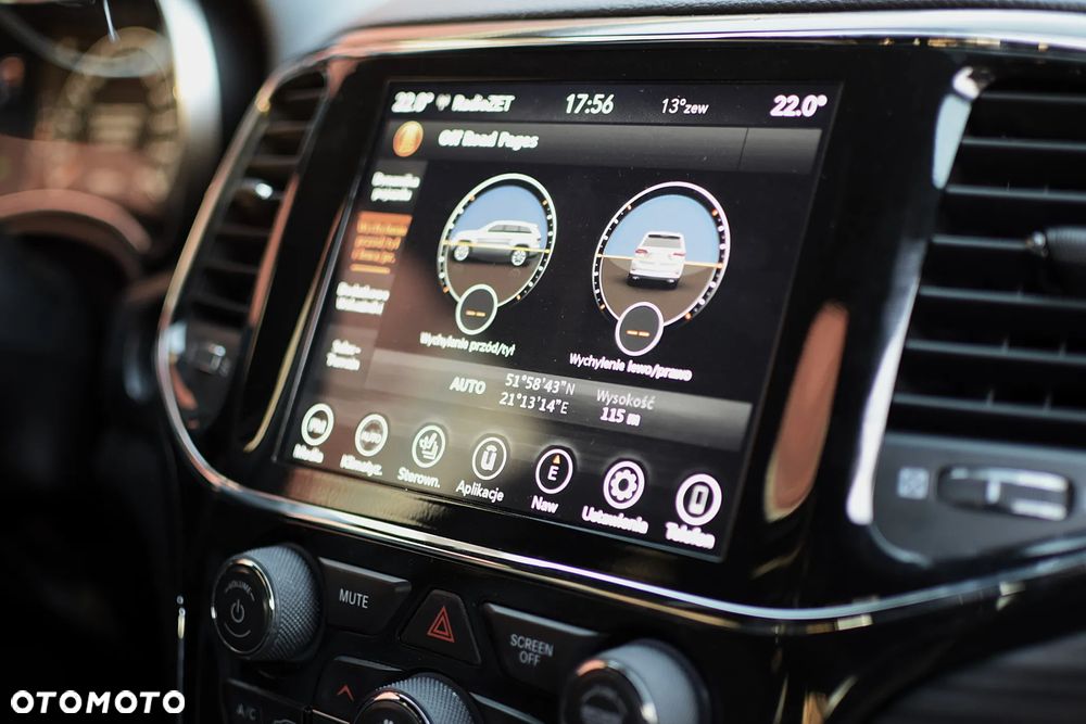 Jeep Grand Cherokee - 27