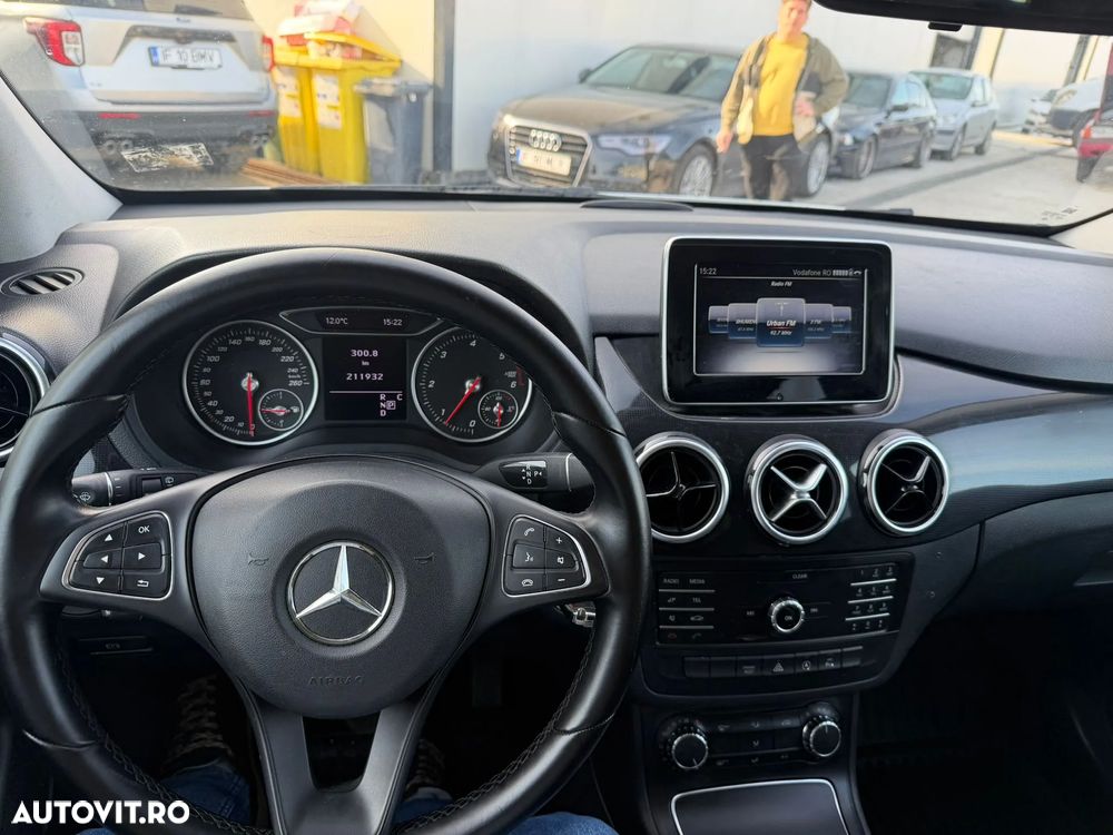 Mercedes-Benz B 220 CDI BlueEfficiency Aut. - 23