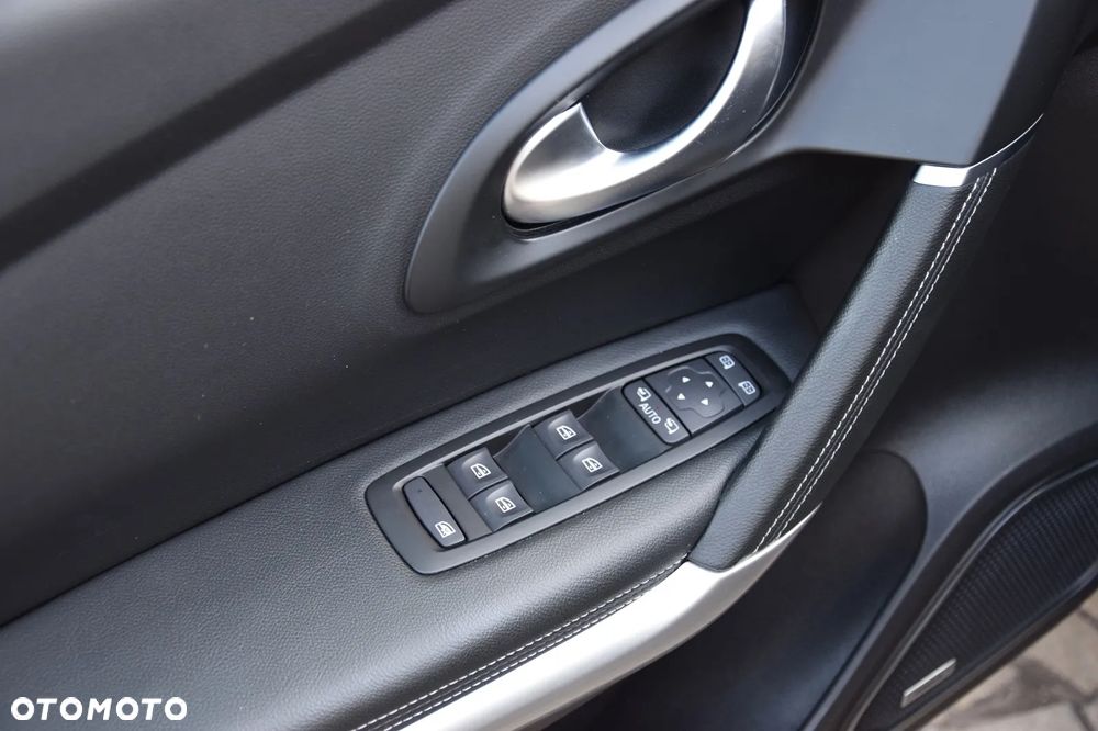 Renault Kadjar TCe 140 EDC GPF BOSE EDITION - 27