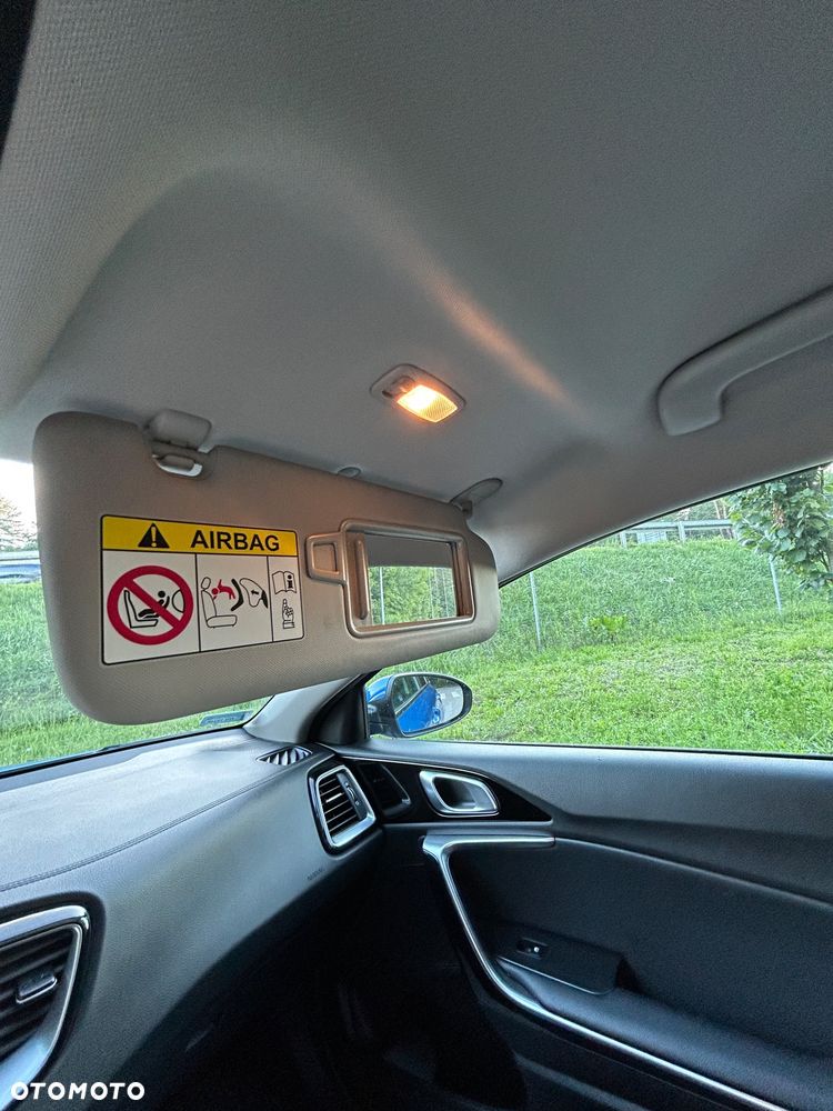Kia Ceed 1.5 T-GDI Business Line Plus - 24
