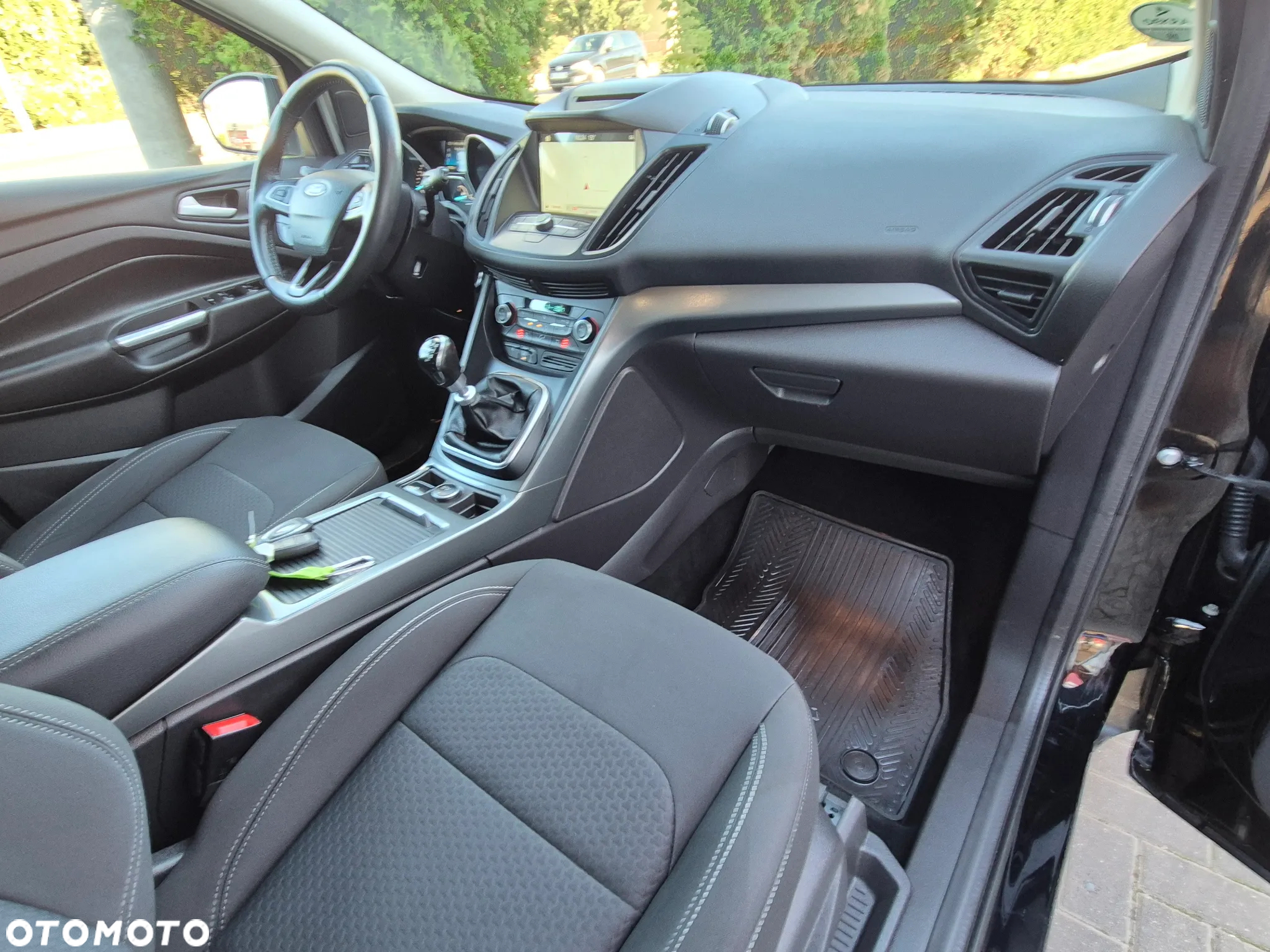 Ford Kuga - 33
