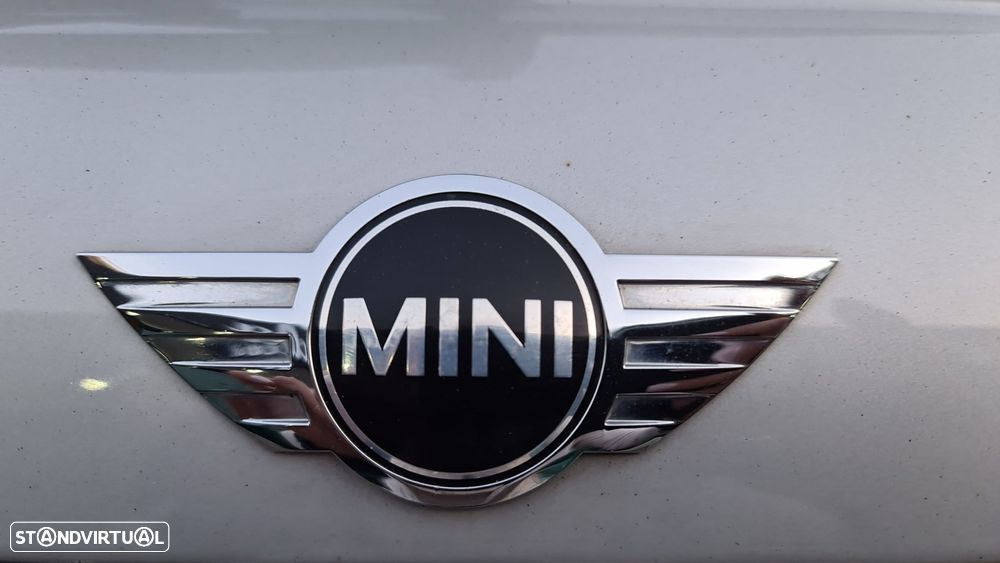 MINI 3 Portas Cooper D - 16