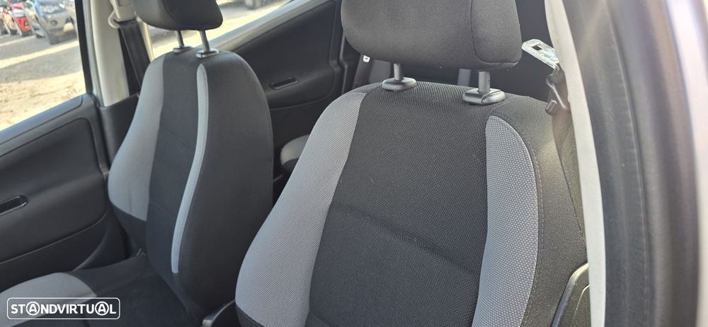 Peugeot 207 1.4 16V Sport - 8