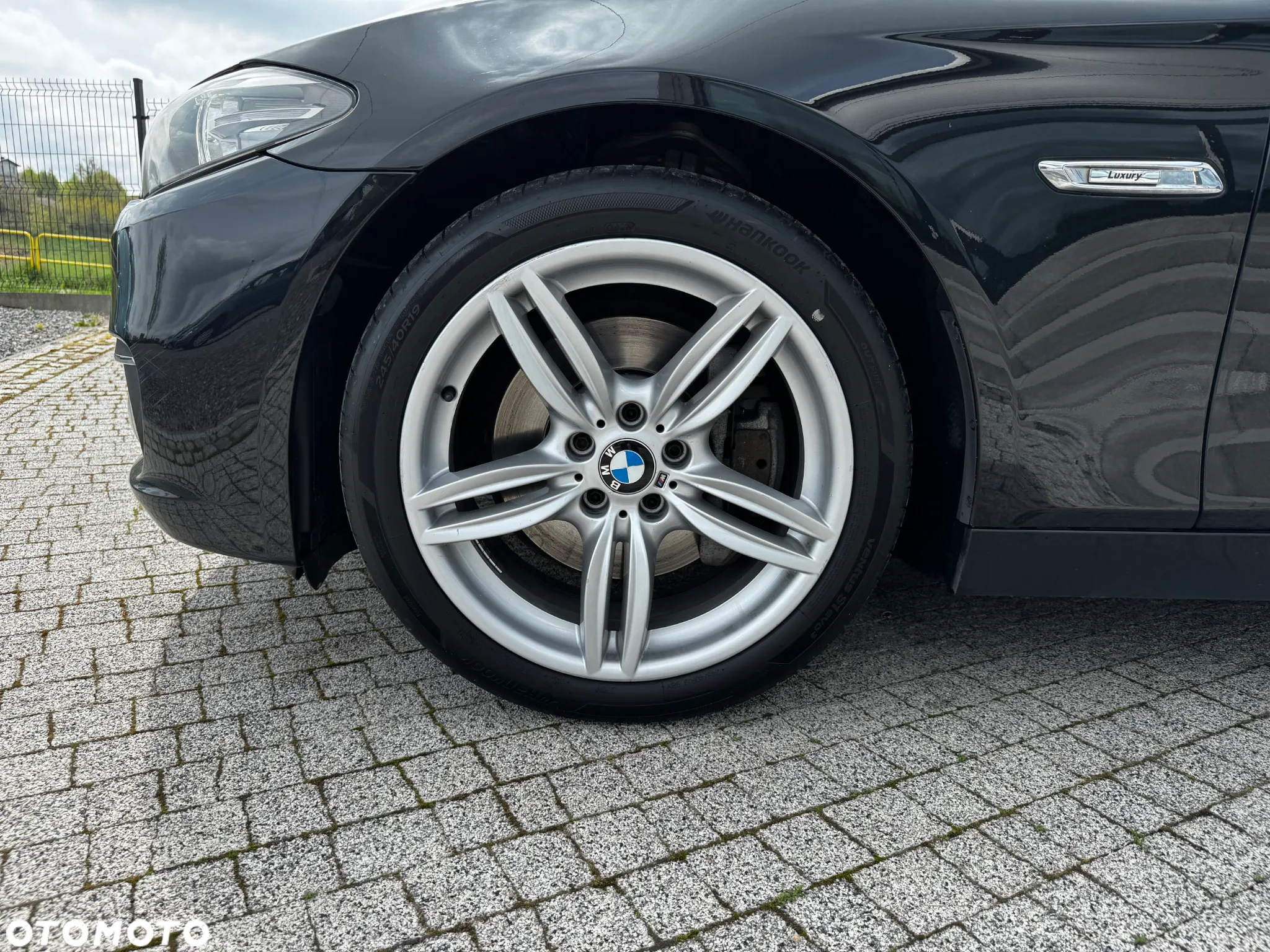BMW Seria 5 525d Touring Luxury Line - 11
