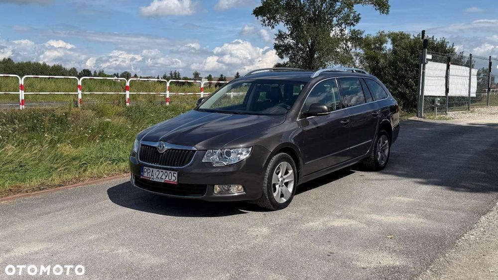 Skoda Superb 2.0 TDI Business DSG - 7