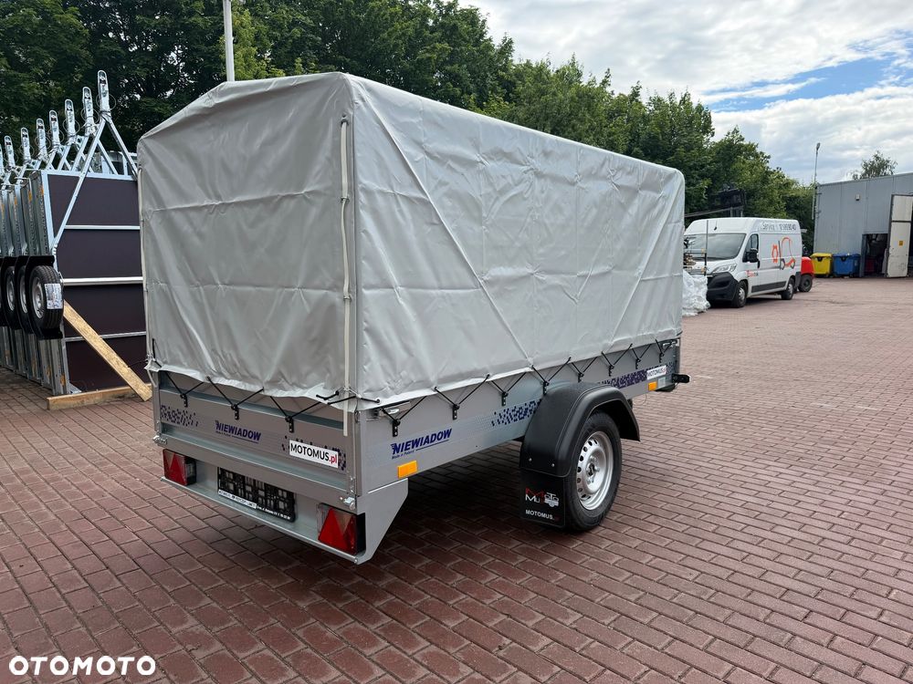 Niewiadów Przyczepa Niewiadów N426U 260x138x35cm z plandeką 1 oś 750kg burty boczne 2mm  MOTOMUS dostawa pod dom - 1